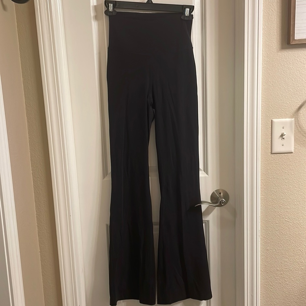 lululemon GROOVE pant size 4 black